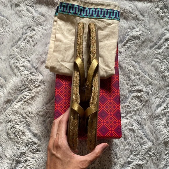 Tory Burch Two Band Flat Espadrille Slide Metallic Gold with Dustbag 9.5 - Picture 7 of 13